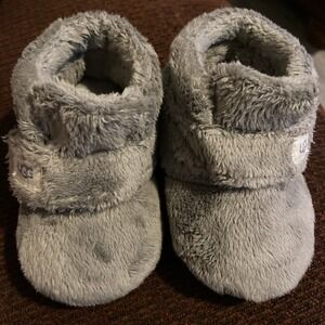Uggs Infant Bixbee Booties Furry‎ Gray Boots Size 4/5 EUC